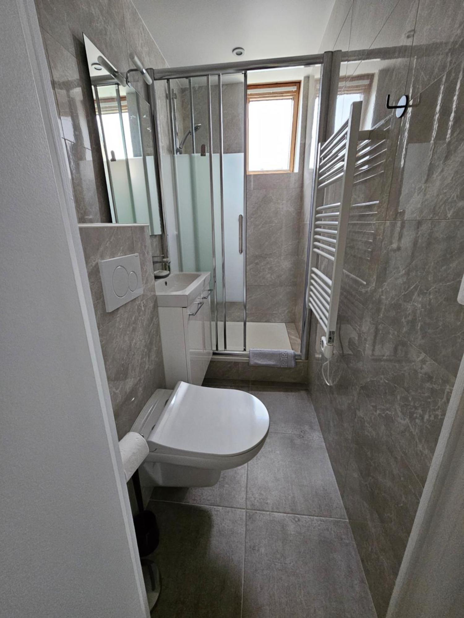 Residence Hotel Les Josephines เรย-มัลเมซง ภายนอก รูปภาพ
